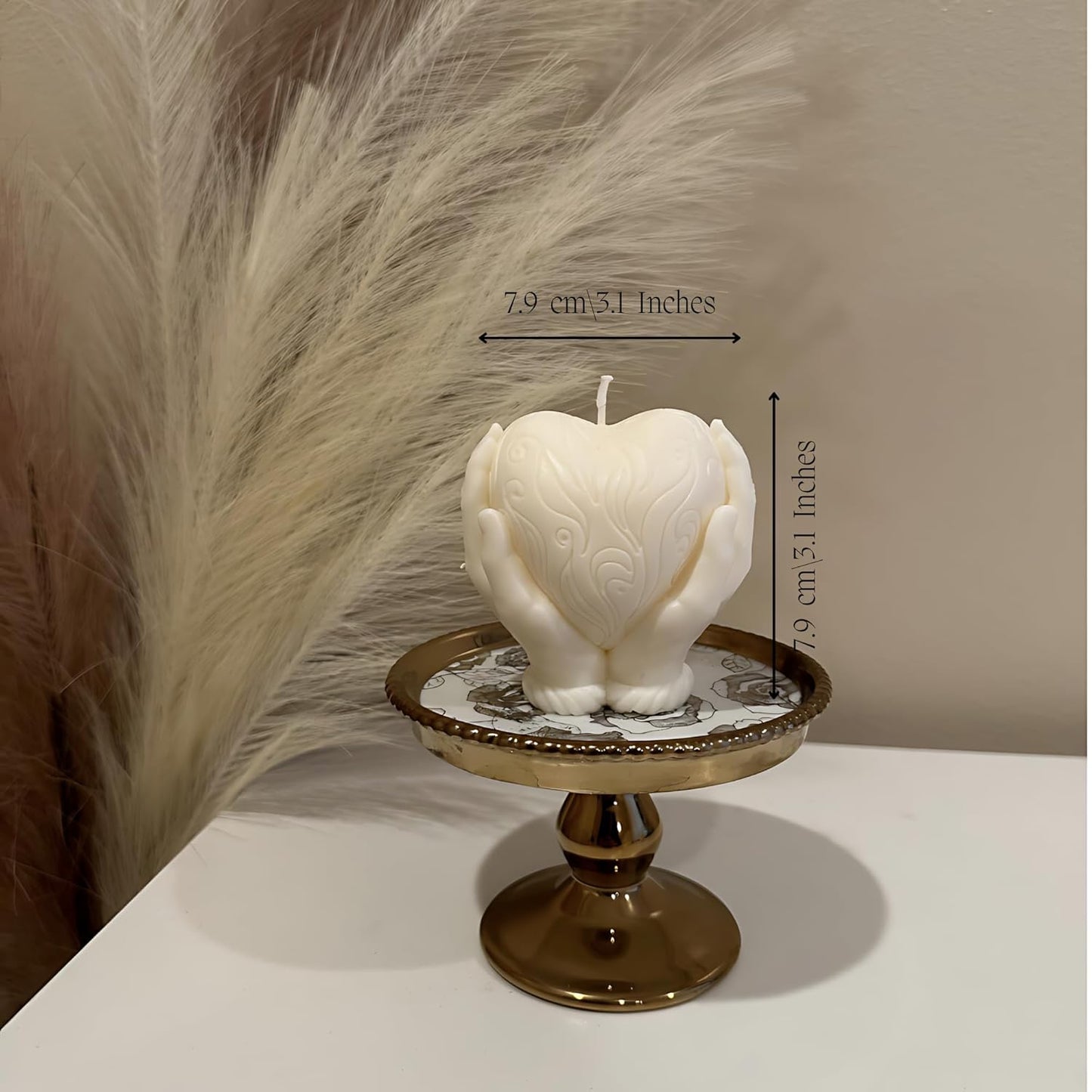 Heart In Hand WCM397