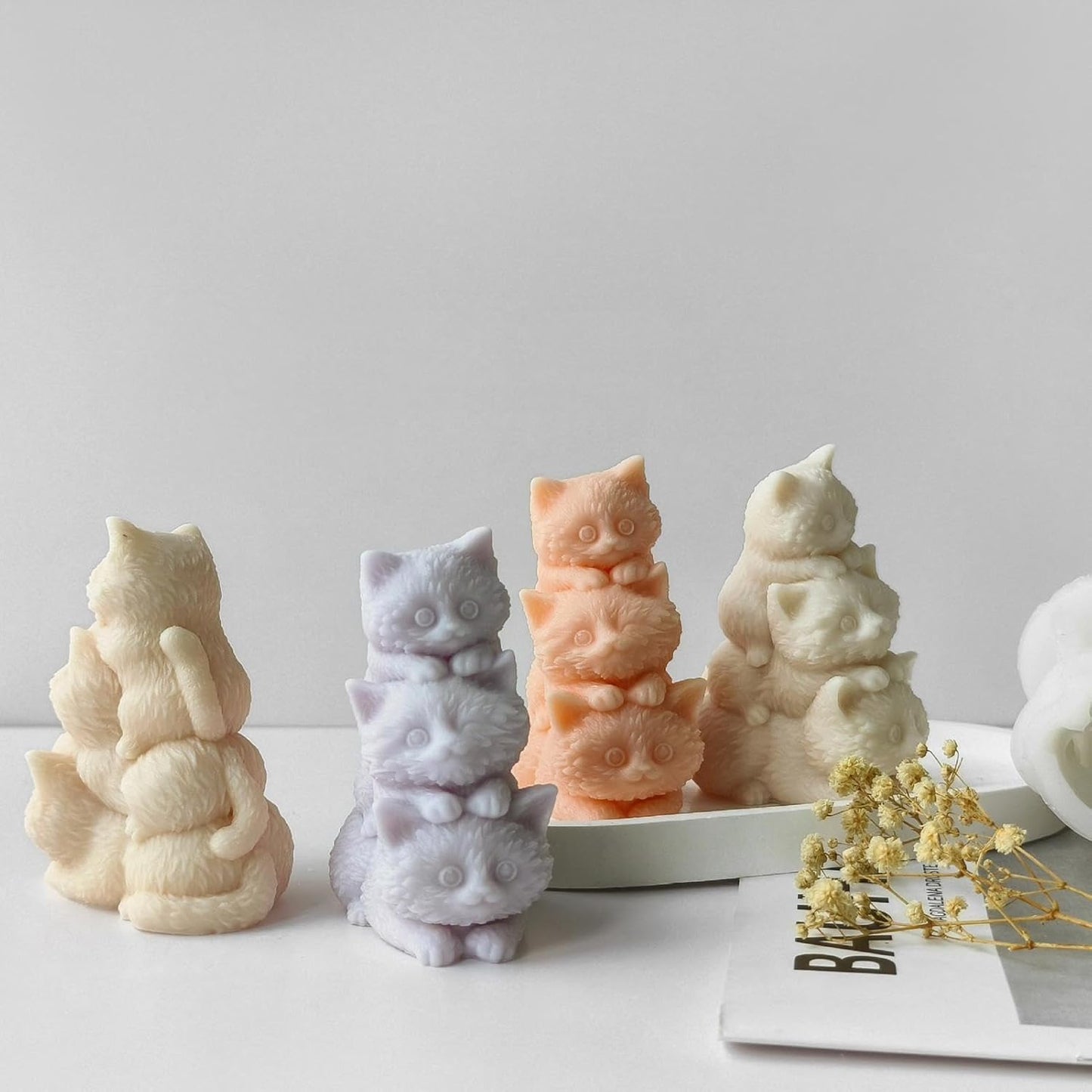 3 Cavity Cat Molds WCM631