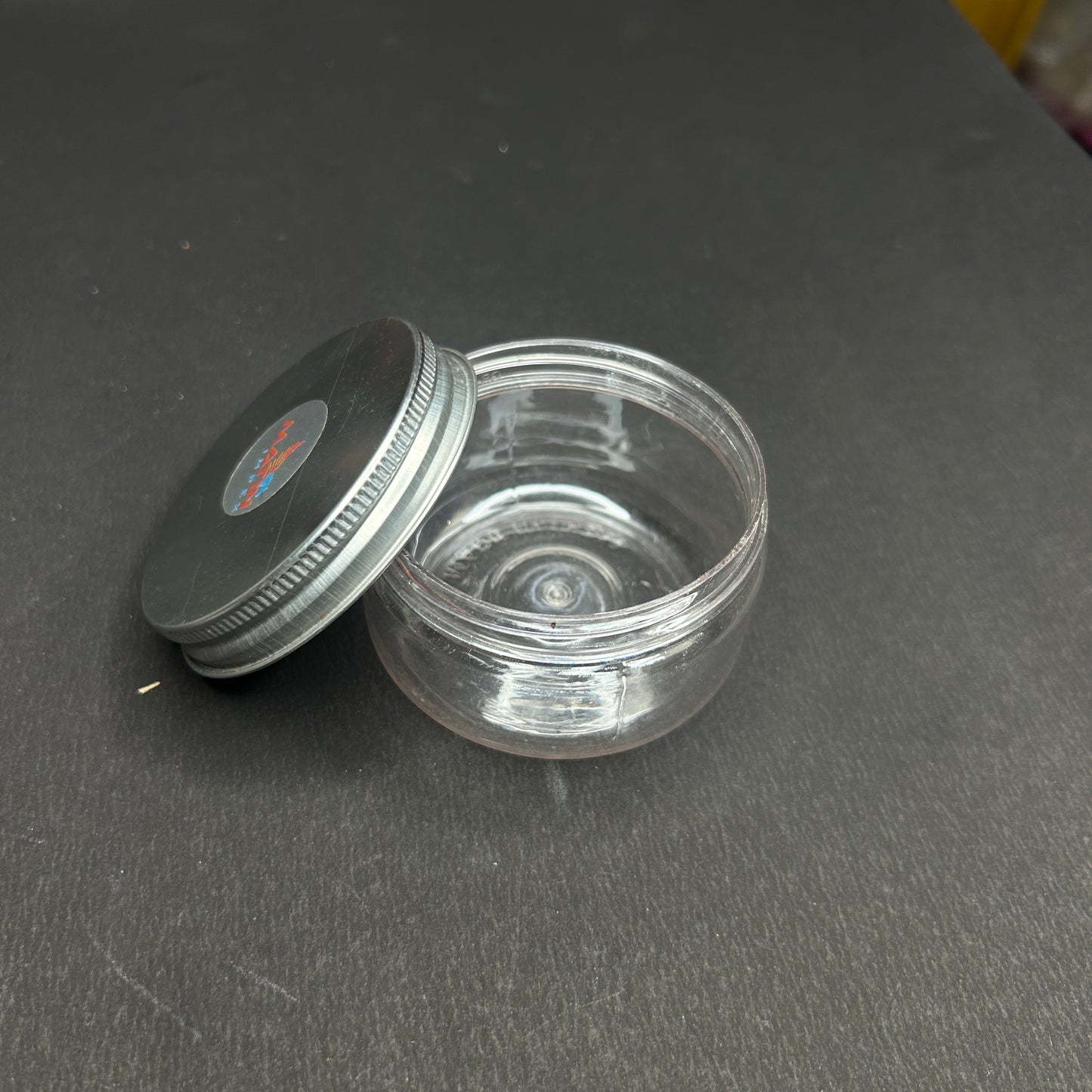 100g PET Jar Silver Cap 25 pcs PM153