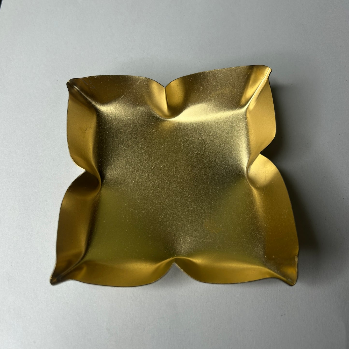 4 sided Brass Lotus 3 inches Metal Urli WCT005