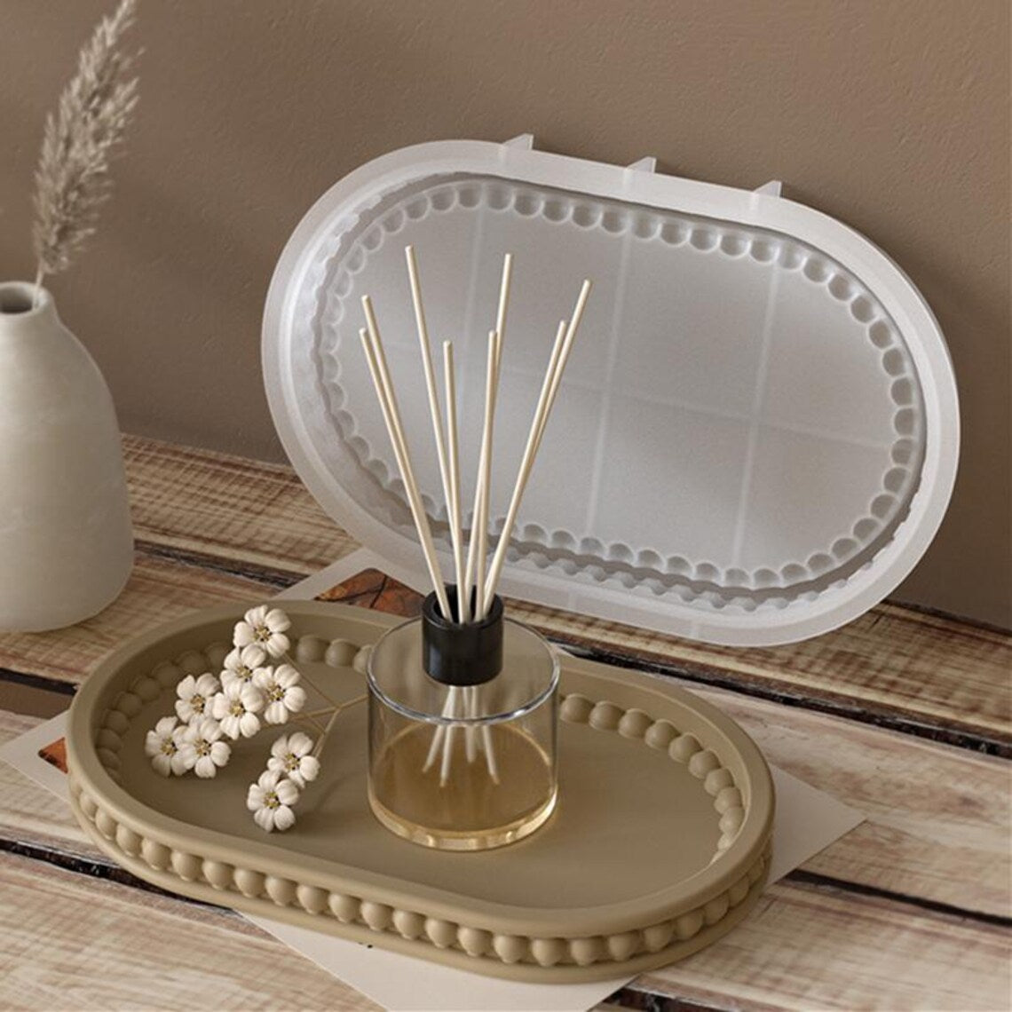 Beaded Edge Oval Tray Mould ARM466 | ARM467