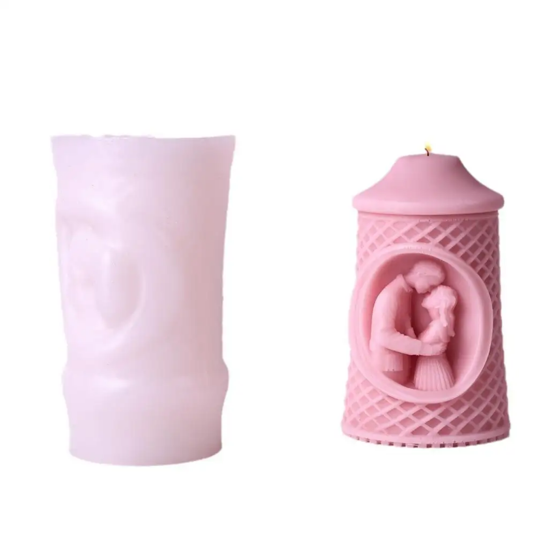 WCM778 Valentine Couple Pillar Mould