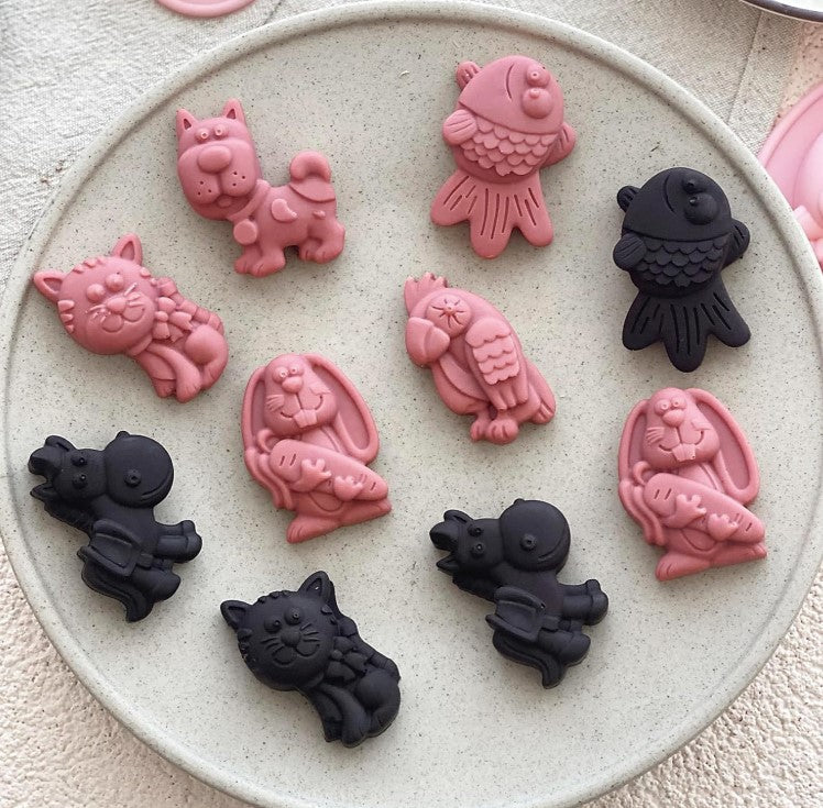 Cute Animal Silicone Mold – 12 Cavity | MLD-SSM352