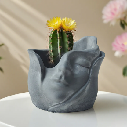 Dreamer's Embrace Planter Mould ARM430