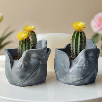 Dreamer's Embrace Planter Mould ARM430