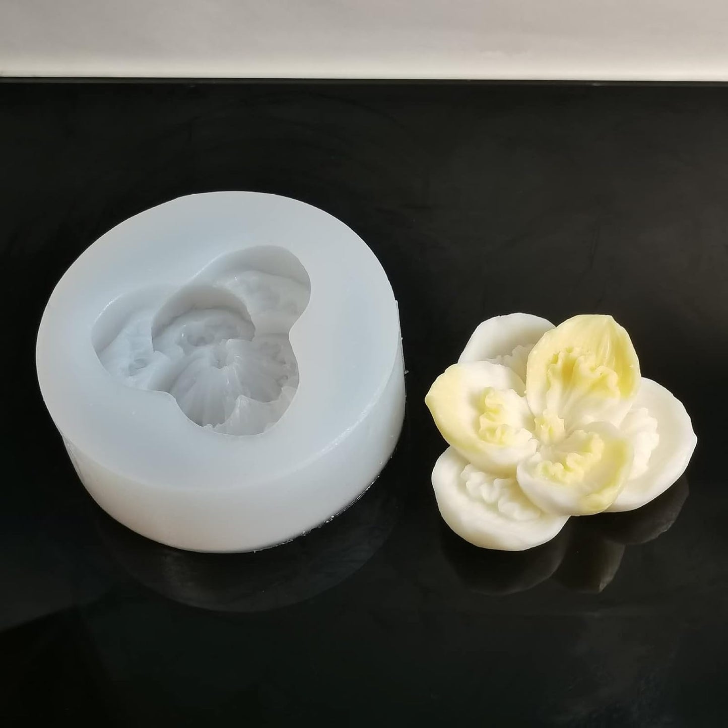 3D Petal Flower WCM394