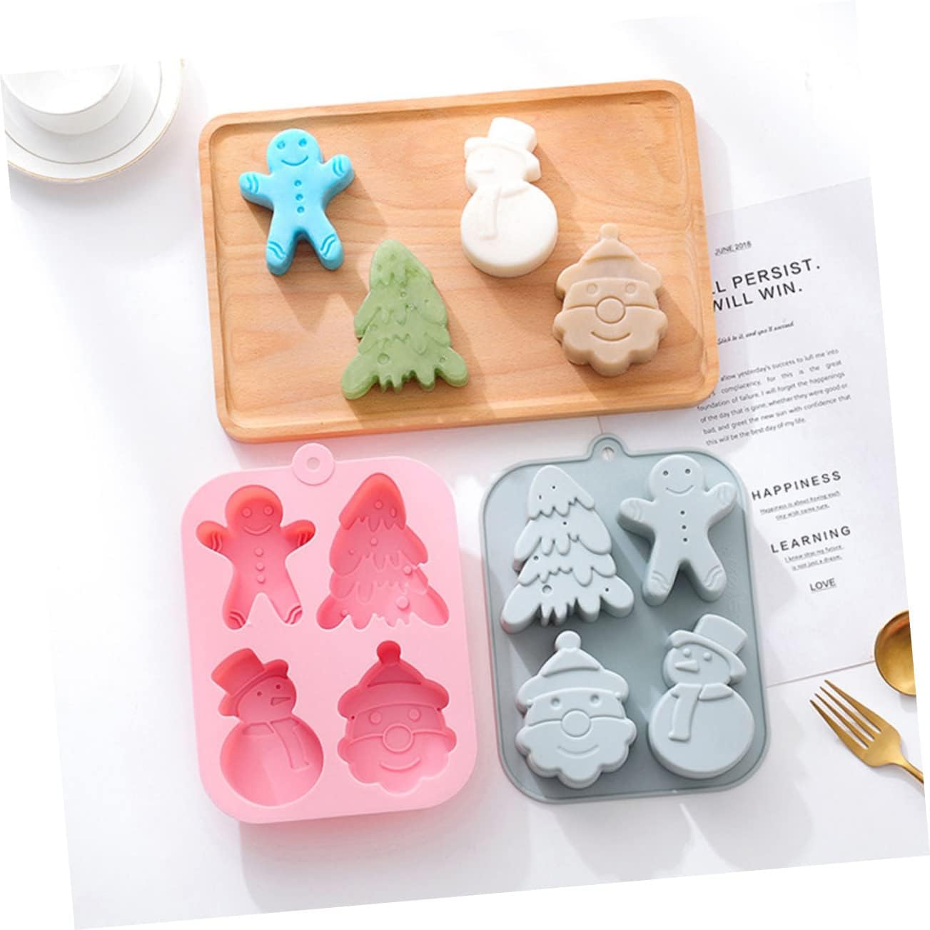 Christmas Cake Mold CFM366