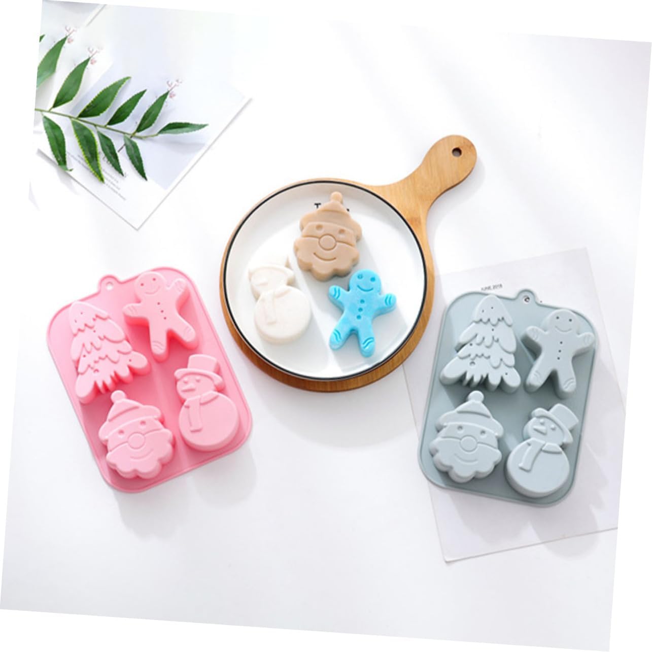 Christmas Cake Mold CFM366