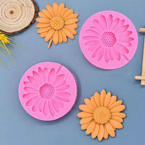 Hot Selling Daisy Flower Candle Topping Mold Set of 4