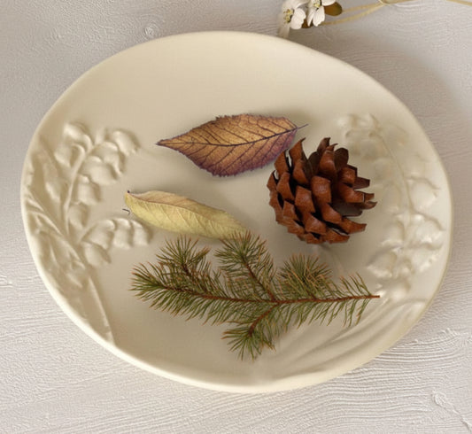 Vintage Embossed Round Silicone Tray Mold
