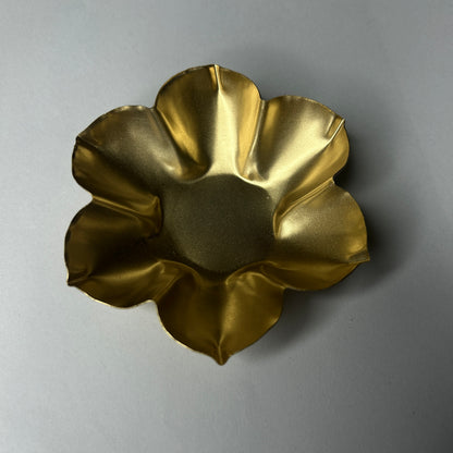 Brass Lotus 3 inches  Metal Urli WCT004