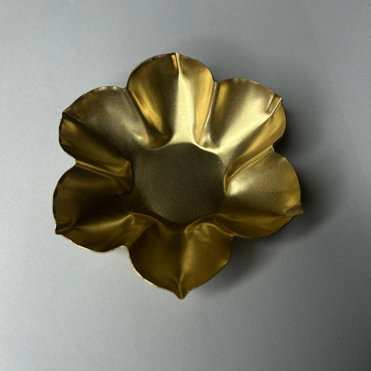 Brass Lotus 3 inches  Metal Urli WCT004
