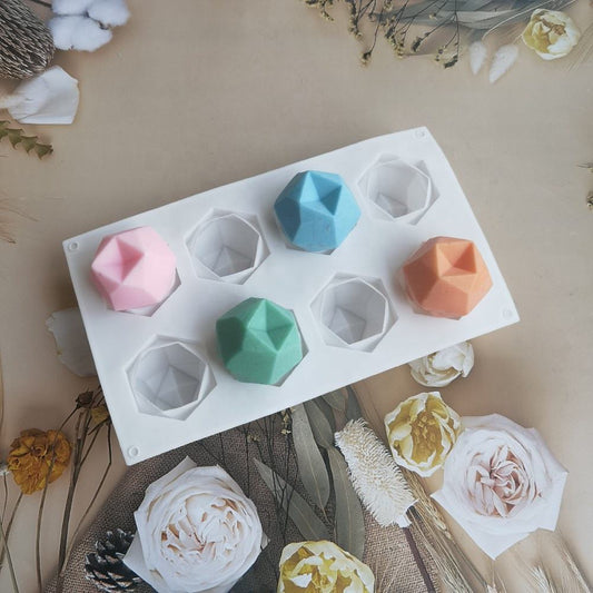 Faceted Gemstone Melts WCM758