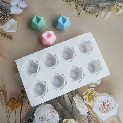 Faceted Gemstone Melts WCM758