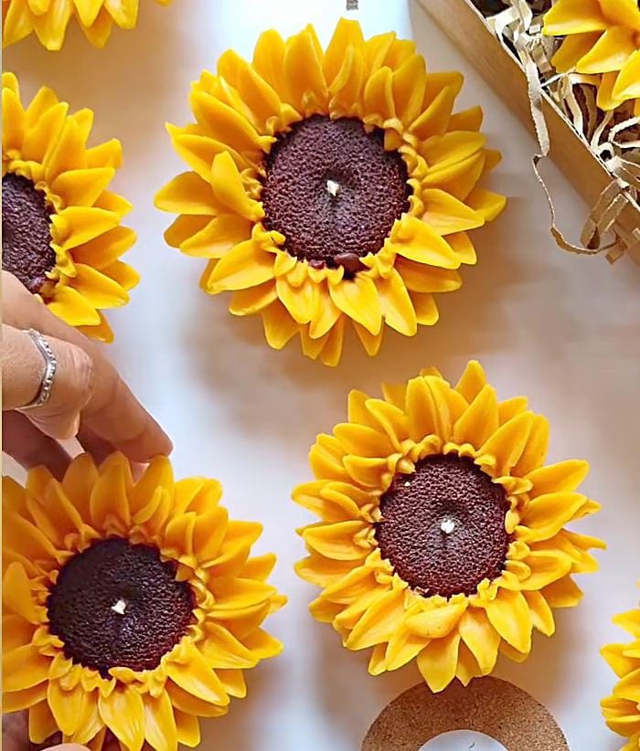 Sunflower shape mold WCM603 for baking and resin crafting