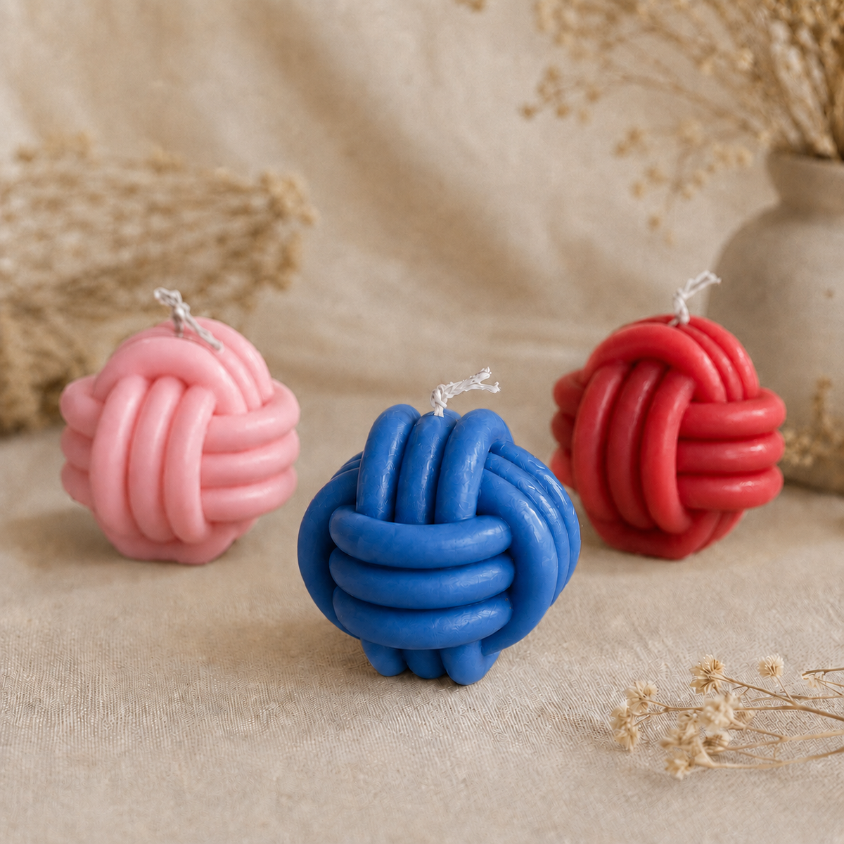 WCM102 Three Thread Knot