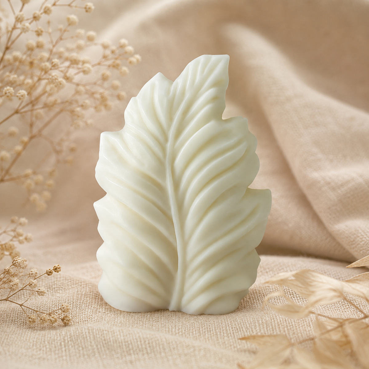 Feather Pillar WCM104