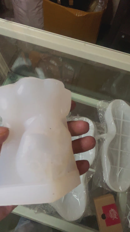 Flower Blindfold Lady I WCM106