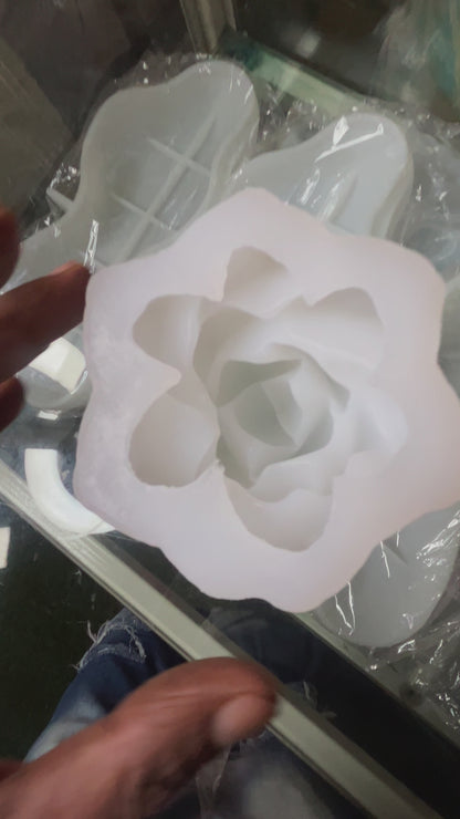 WCM040 Lotus Bloom