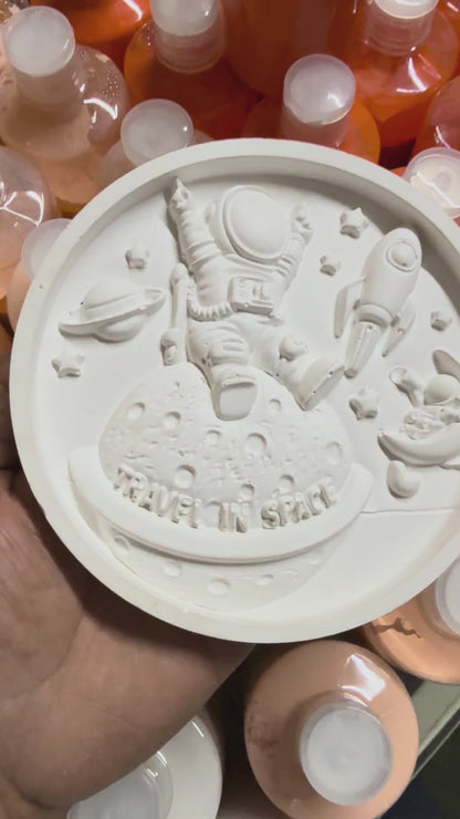 Premium Astronaut "Travel in Space" Silicone Mold | ARM536 (OWN)